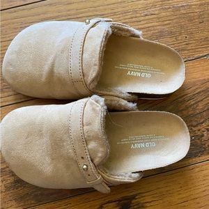 Old navy lined clogs